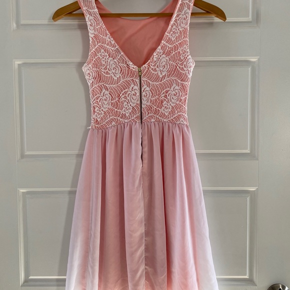 Pink and white dress with lace detail top - Picture 2 of 2